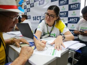 Imagem da notícia - Regularização fundiária: Sect realiza mais de 60 atendimentos no “Governo Presente” da zona leste